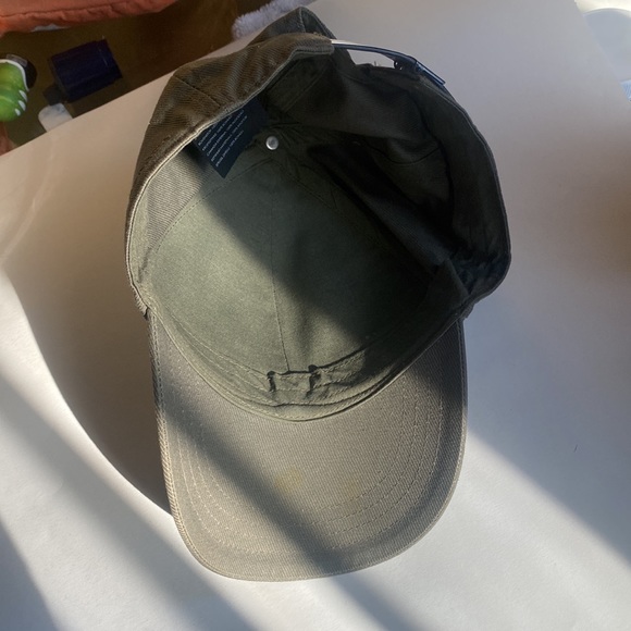 Club Monaco designer baseball cap olive green - Picture 5 of 7